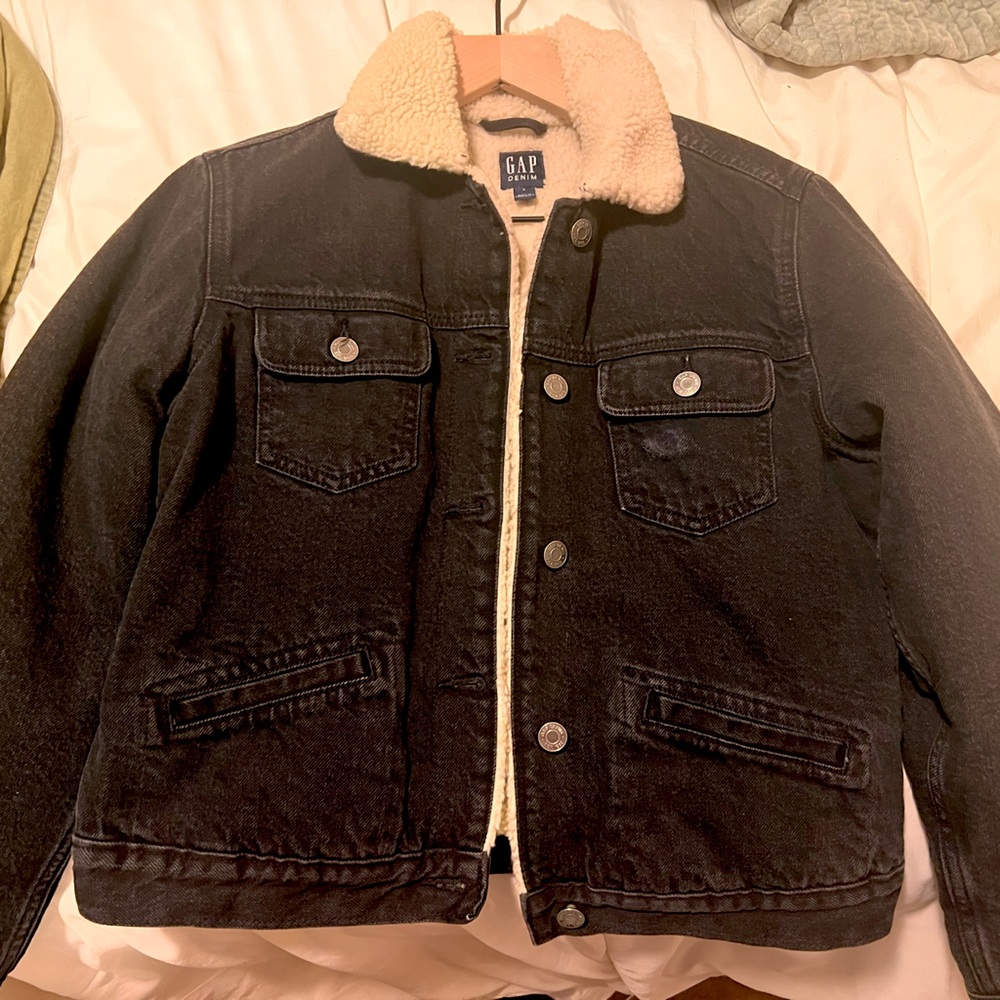 Denim jacket with wool interior #jacket #gap #foryou